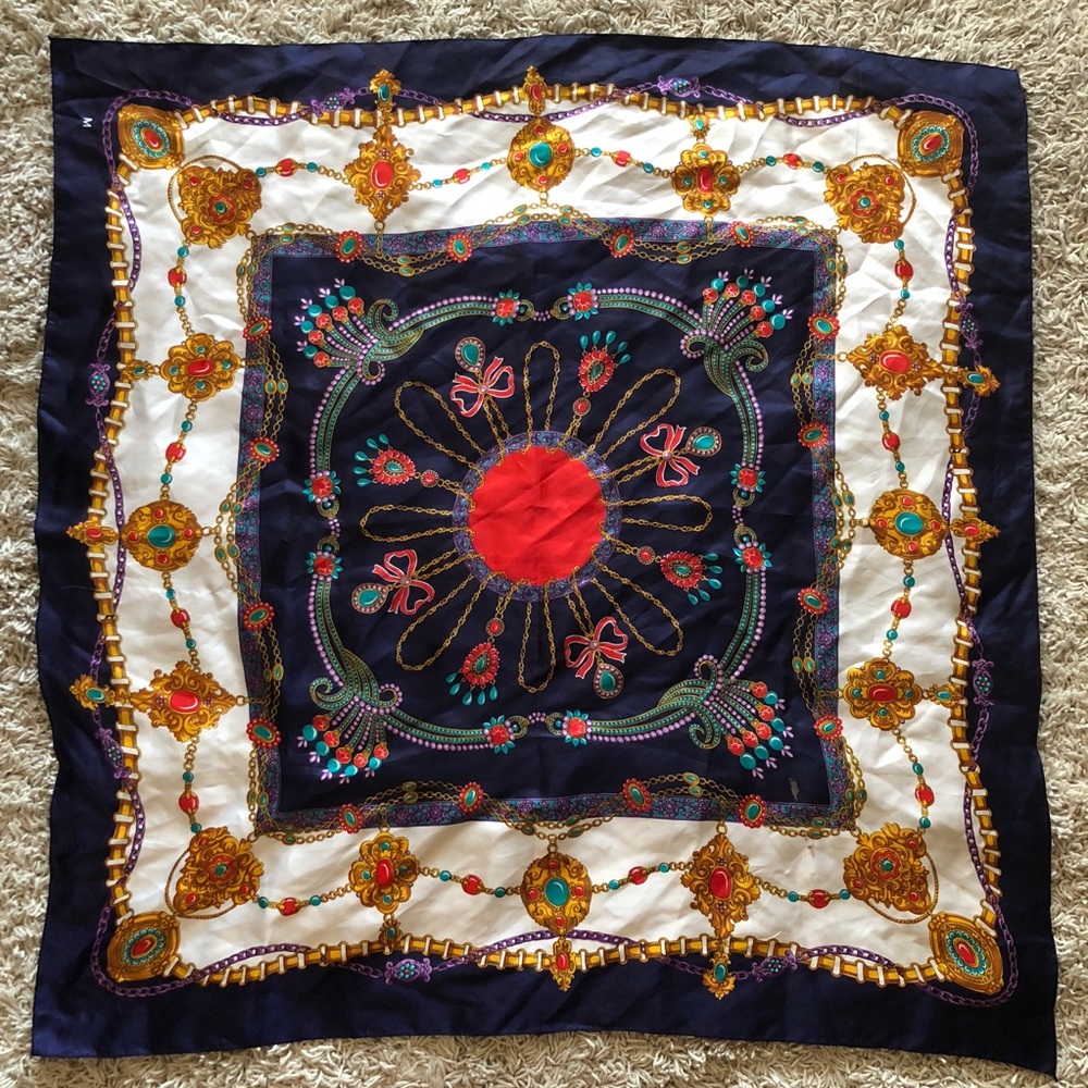 Vintage 80’s silk scarf